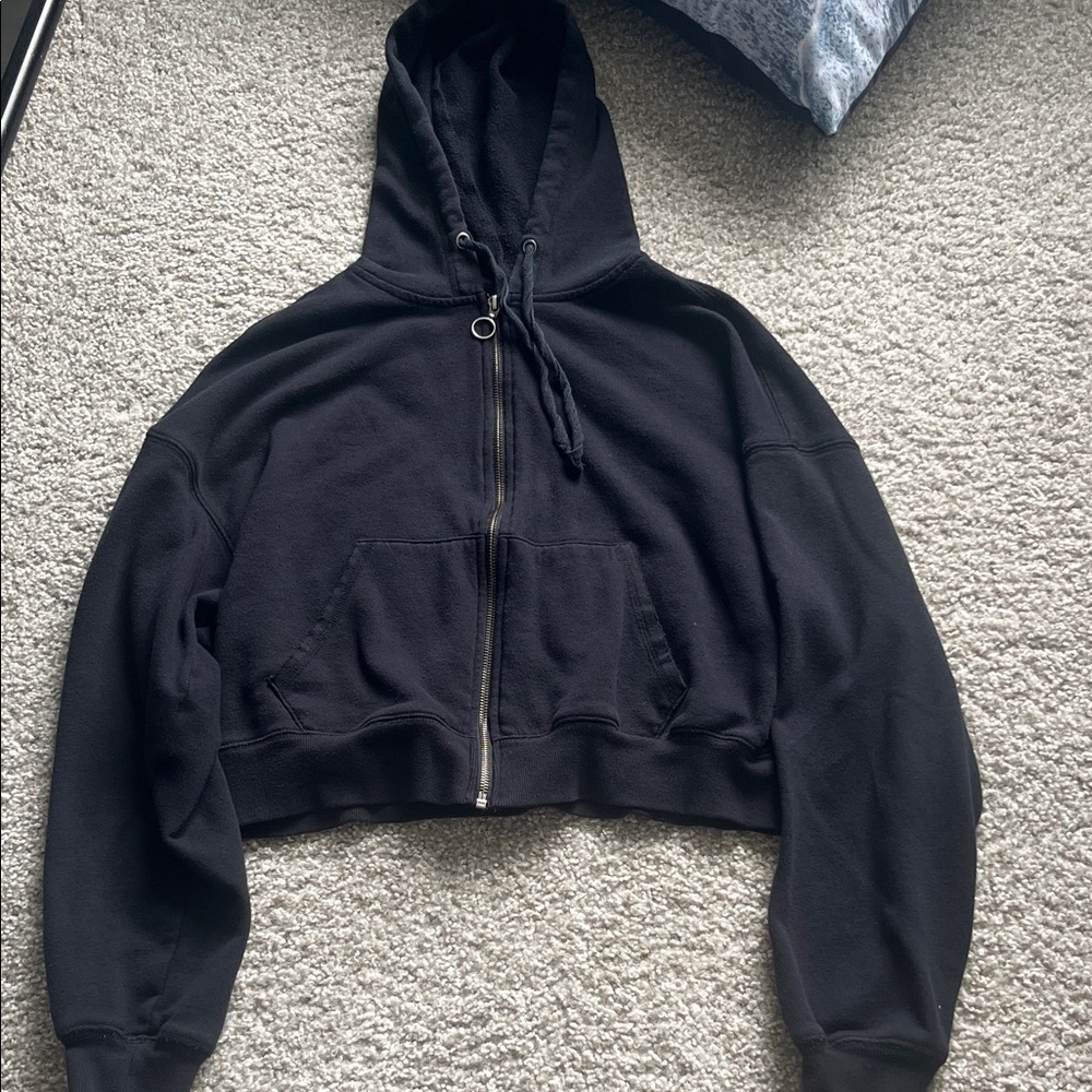Cropped Black Zip-Up Hoodie